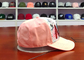 منحنى الحرير الوردي حافة الترتر قبعات البيسبول التطريز شعار / القبعات أبي العصرية