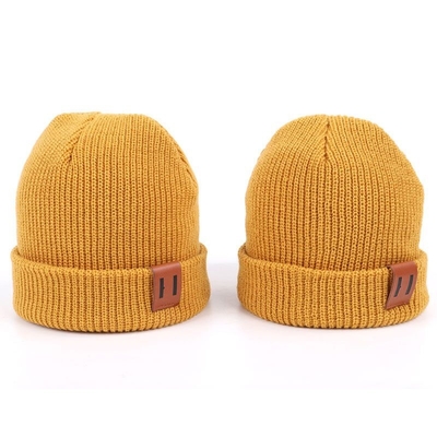 الجلود التصحيح متماسكة قبعة صغيرة القبعات تصميم مخصص قبعة قبعة دافئة قبعة صغيرة صفراء القبعات