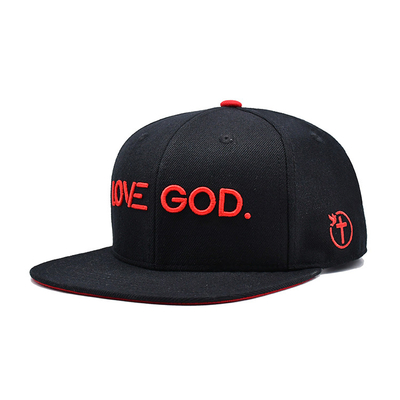 قبعة Snapback في أحجام قابلة للتعديل مع شعار طريز ثلاثي الأبعاد وطباعة شريط داخلي