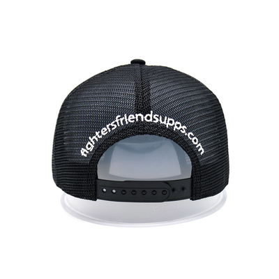 قبعة شاحنة مطرزة / قبعة شاحنة Snapback مع Snapback بلاستيكي وشعار مخصص