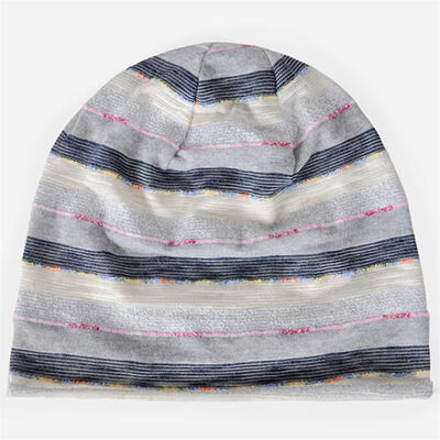 كعكة الشتاء الساخنة للشعر المعدل للشعر الجامد للأشخاص الكبار