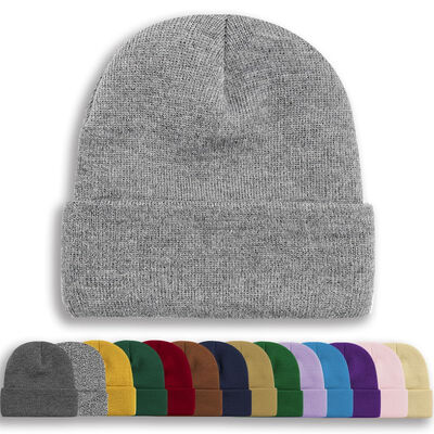 تصميم OEM ODM قبعات بيضاء سوداء قبعة جمجمة مخصصة قبعة شتوية